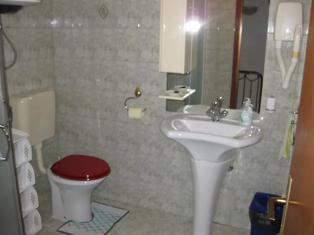 Apartment Roby Vrsar